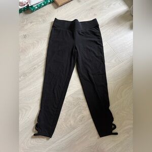 Sonoma Women's Classic Black Leggings